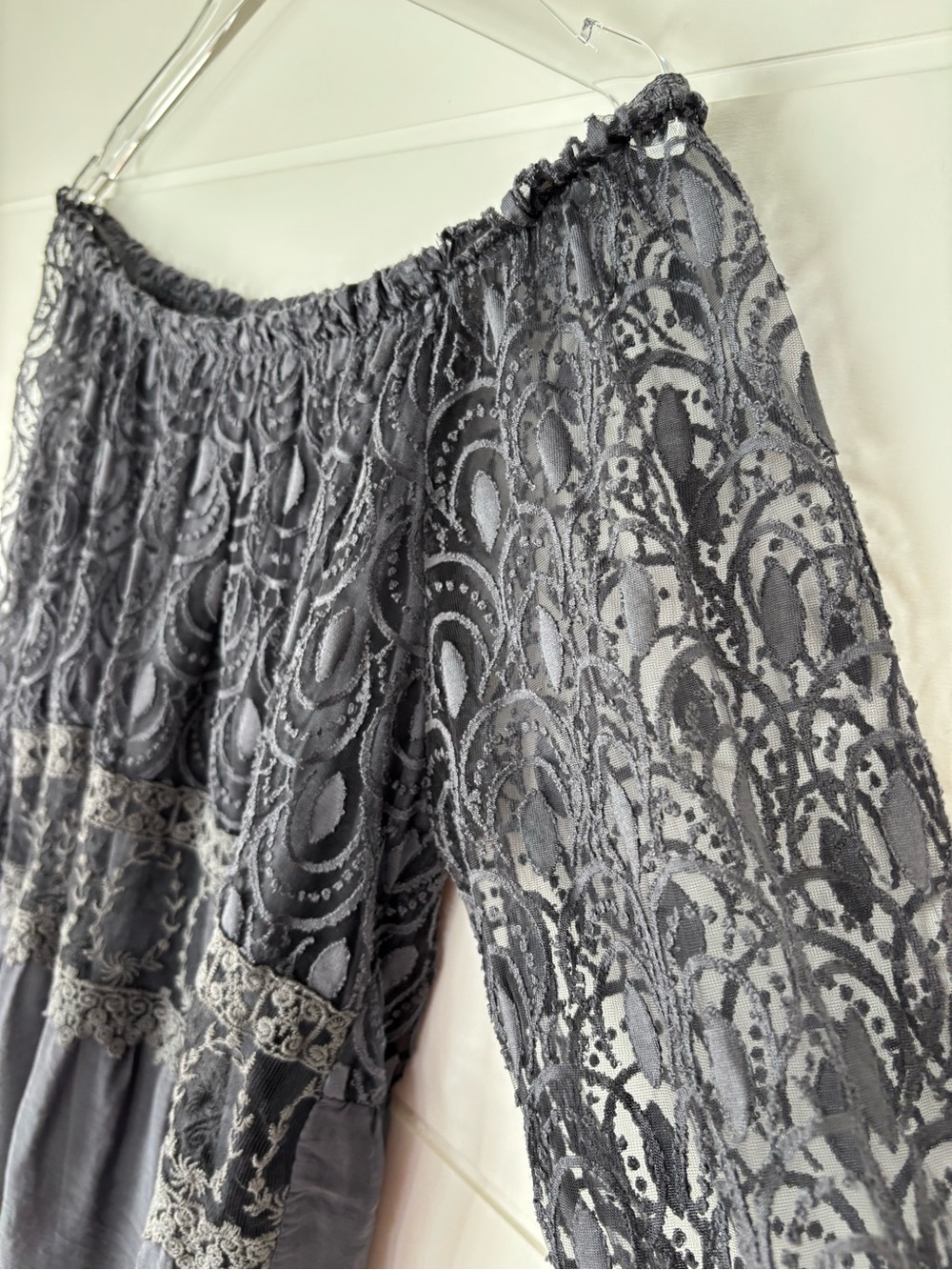 CHARLIE B Lace Off-Shoulder Peasant Blouse in Charcoal Gray Women's Medium - Picture 8 of 11